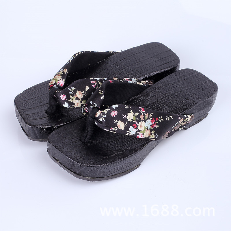 Geta Wooden Sandal - صندل جيتا نسائي جديد لعام 2026